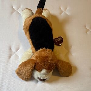 Snuggle puppy stuffed dog with heart beat mimic device for new puppies
